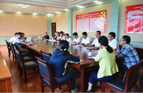 书香党校读书小组举行九月读书会
