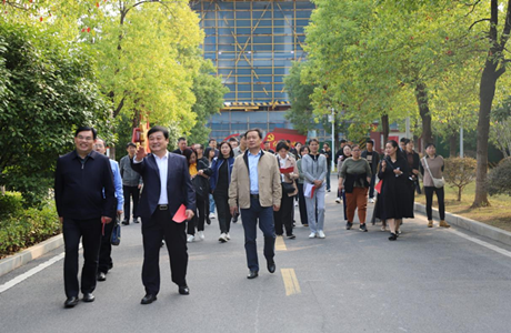 市委党校组织教职工赴鄂州开展学习考察活动