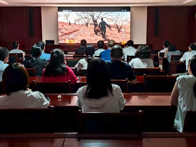 黄冈市党校系统骨干教师培训班侧记